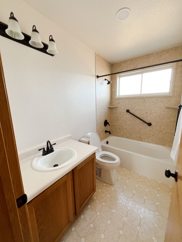 Top Bathroom Remodeling Companies in Valley Village, CA
